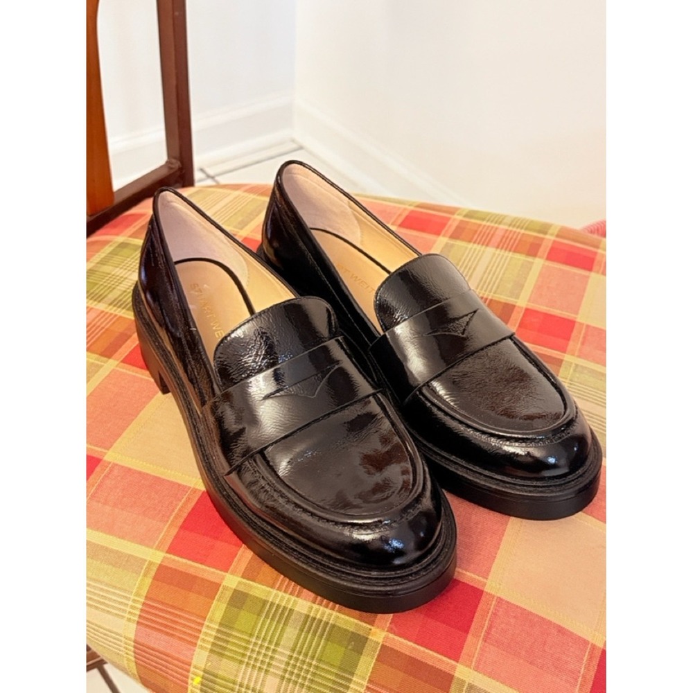 Stuart‎ Weitzman Hudson Lite Loafer in black.  NWOT sz 8